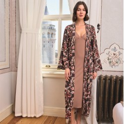 Arias Closet Yaprak Desenli Yırtmaçlı Dantelli ve Dekolteli Sabahlık Takımı